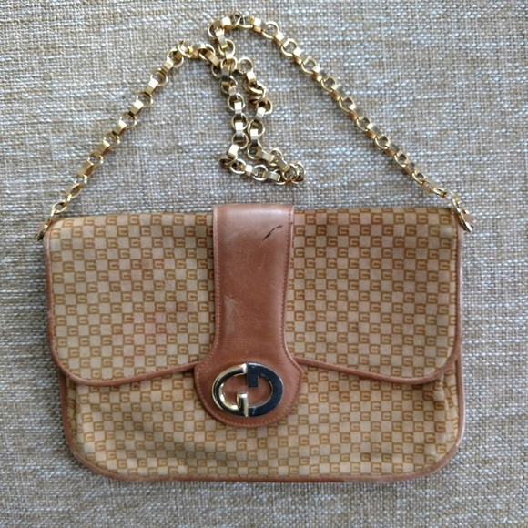 Gucci Handbags - Beige Suede Vintage Gucci Shoulder Bag Purse